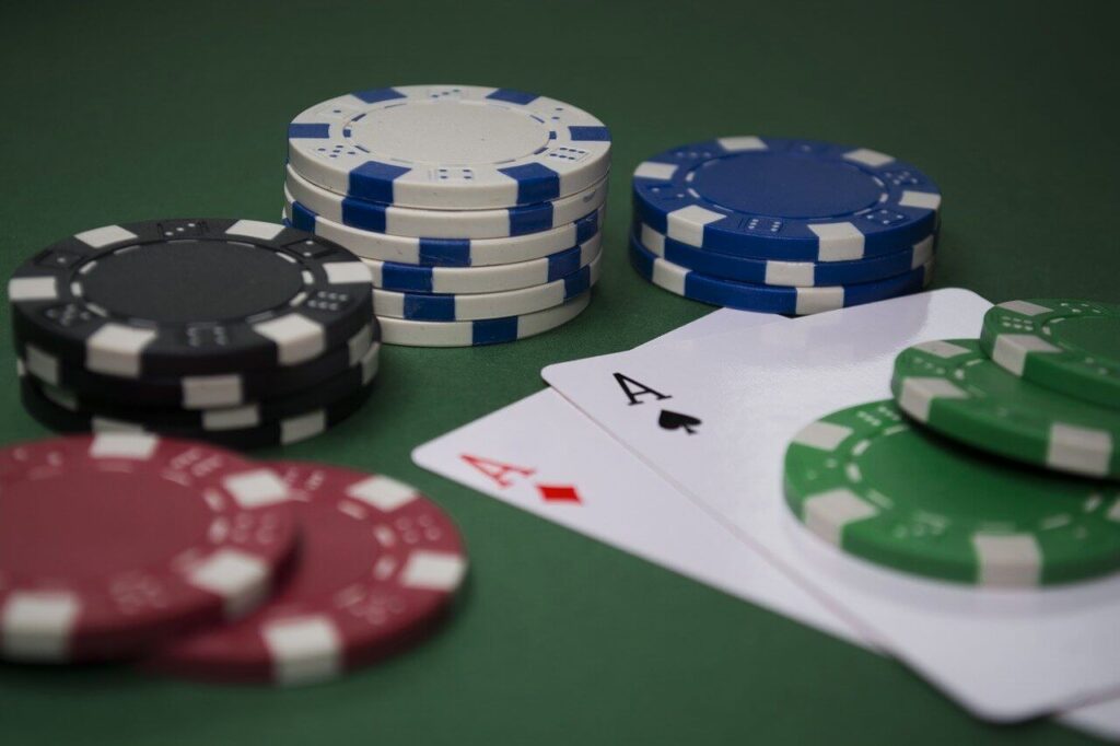 Playing Online Casino Online Is the Right Choice Here
